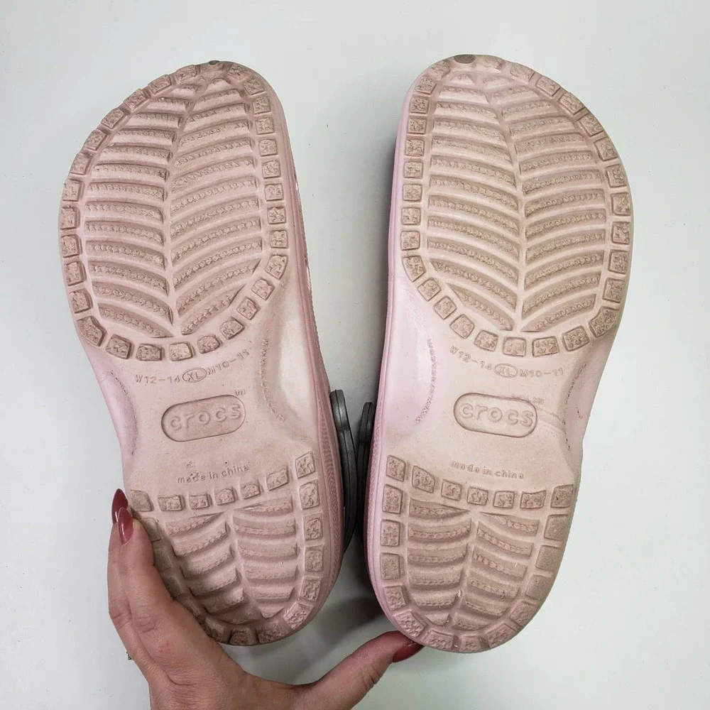 Crocs Chicago Cubs Classic Clogs Pink‎ Silver Men's 10-11 Women's 12-14 Unisex